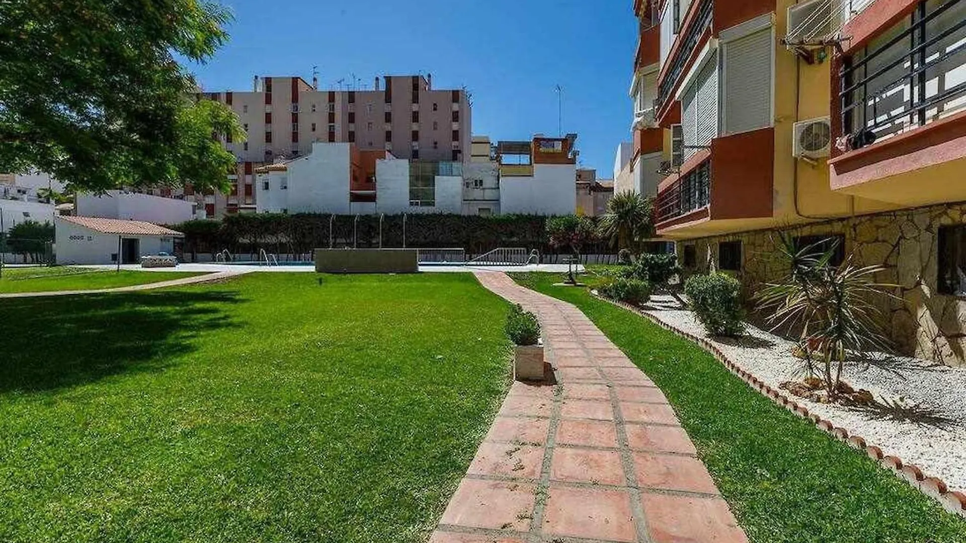 A&N Estudio Plaza, Junto A La Playa, En El Centro contacts